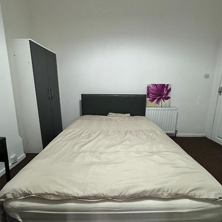 Nice Ensuite Near Cricket Ground Nottingham Exteriör bild