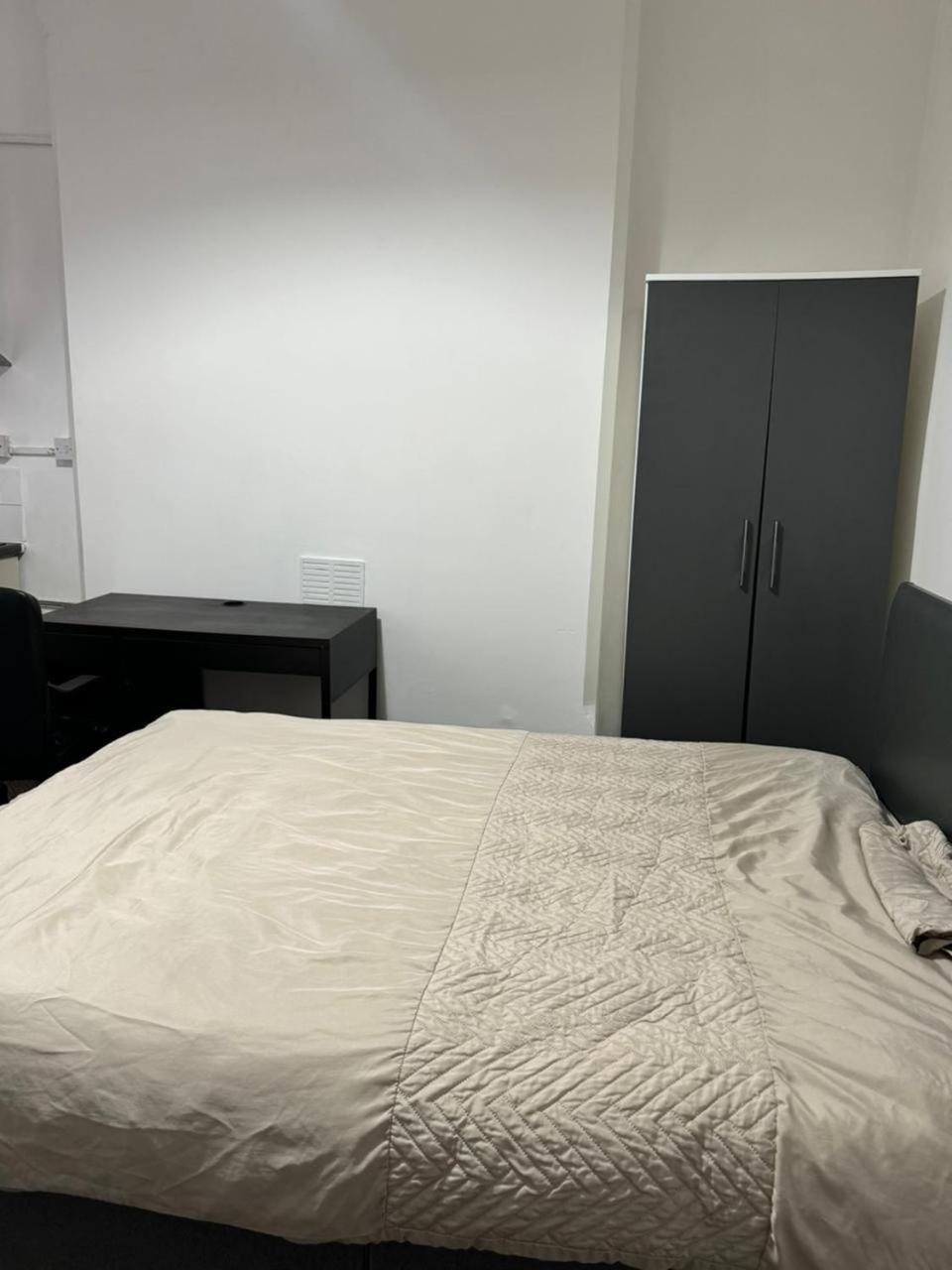 Nice Ensuite Near Cricket Ground Nottingham Exteriör bild